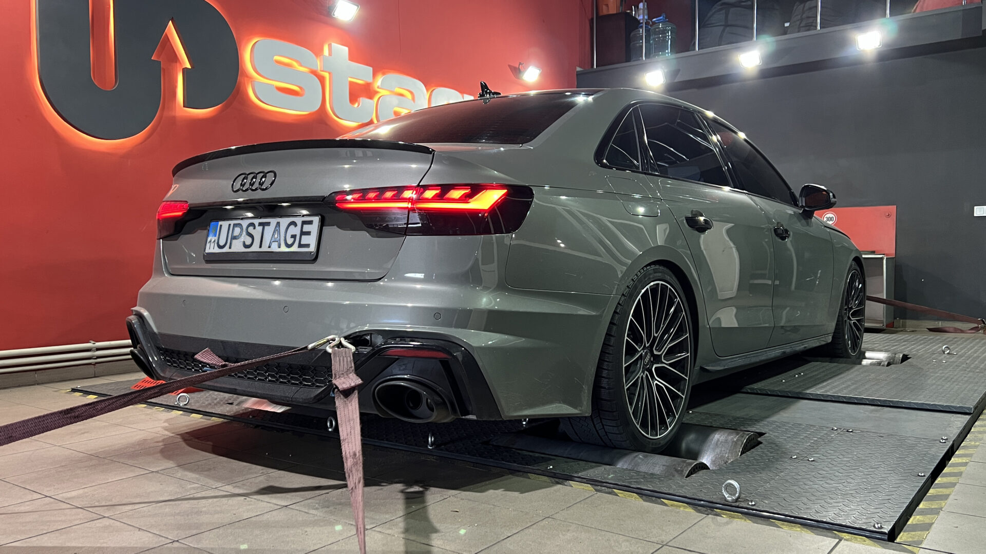audi-a4-b9-mk2-rear-15