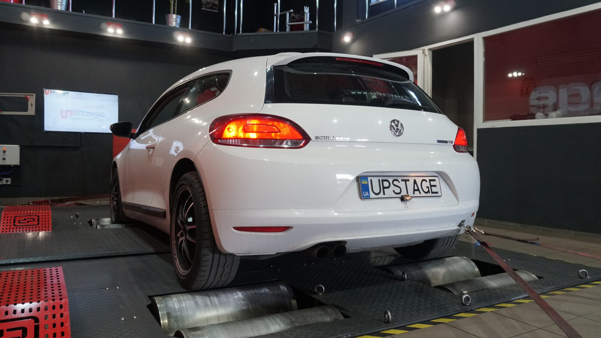 volkswagen-scirocco-iii-facelift-4