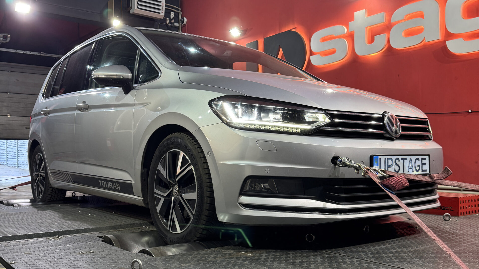 volkswagen-touran-ii-5t-2