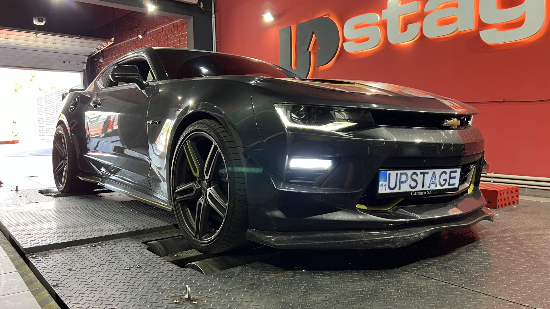 chevrolet-camaro-6th-front-2