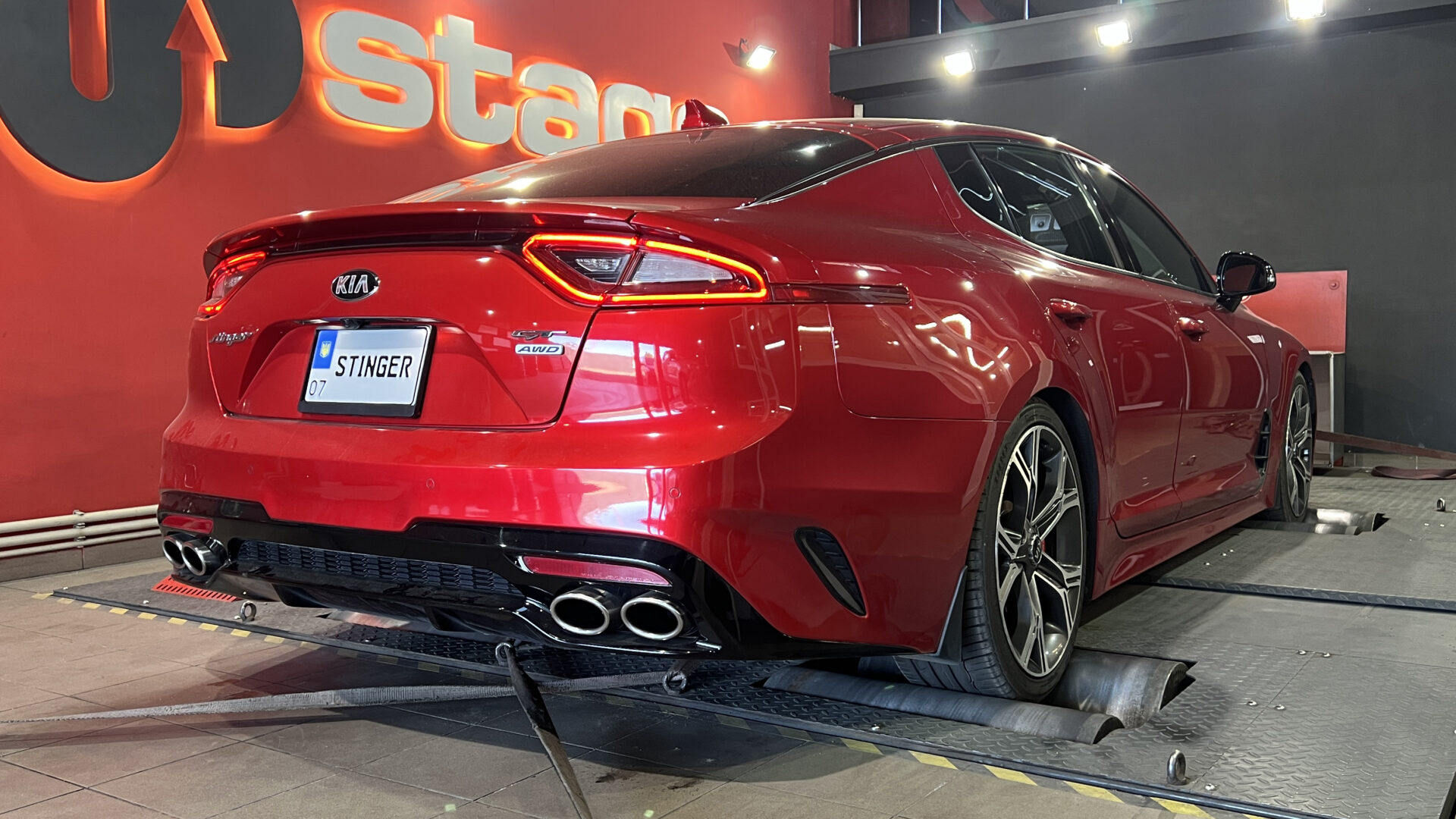 kia-stinger-ck-rear