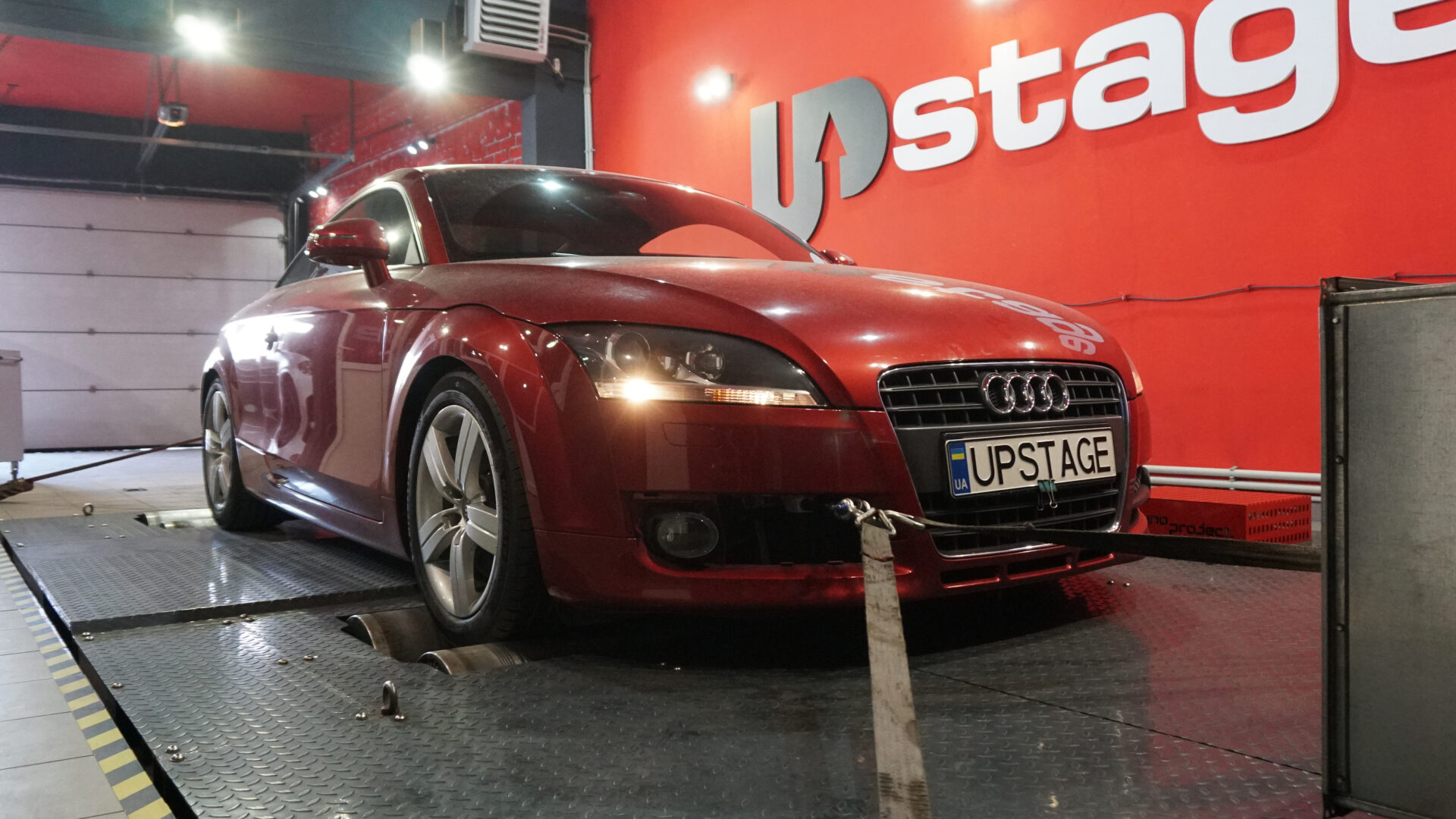 audi-tt-8j-1